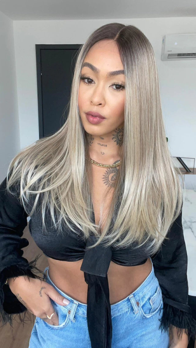 Lace Front Júlia Loira Lisa