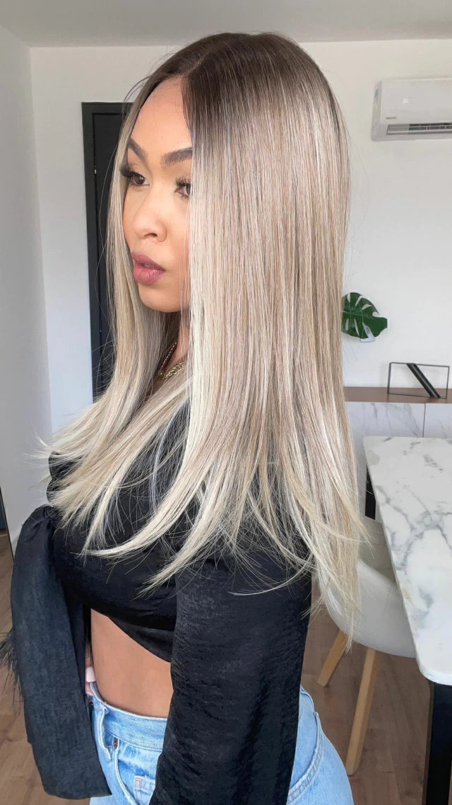 Lace Front Júlia Loira Lisa