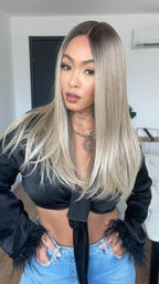 Lace Front Júlia Loira Lisa