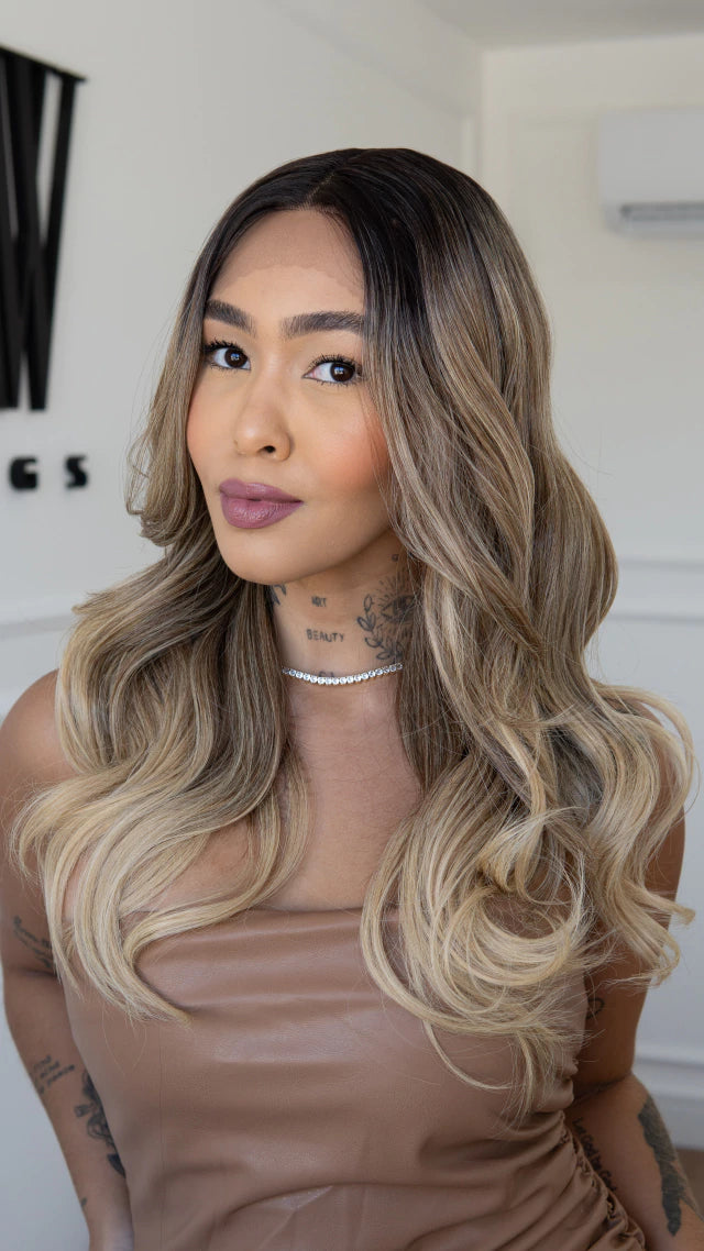 Lace Front Lara Loira 2