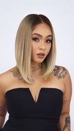 Lace Front Roberta Curta Loira 13x6